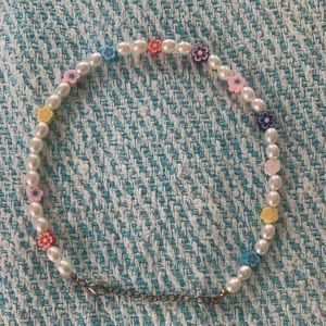 Flower pearl choker